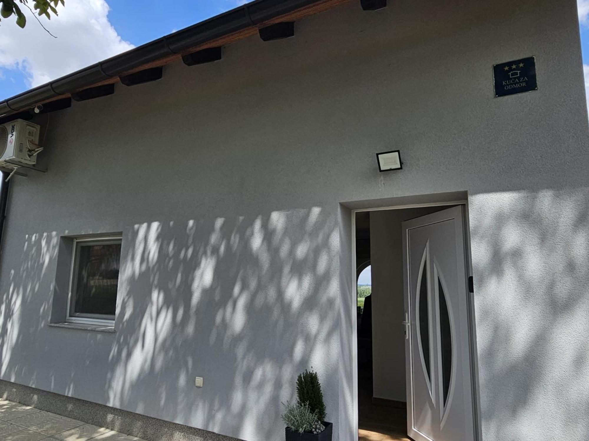 Kuca Za Odmor Kustura Holiday home Ilok